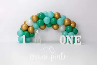 Branco, Verde Água e Dourado